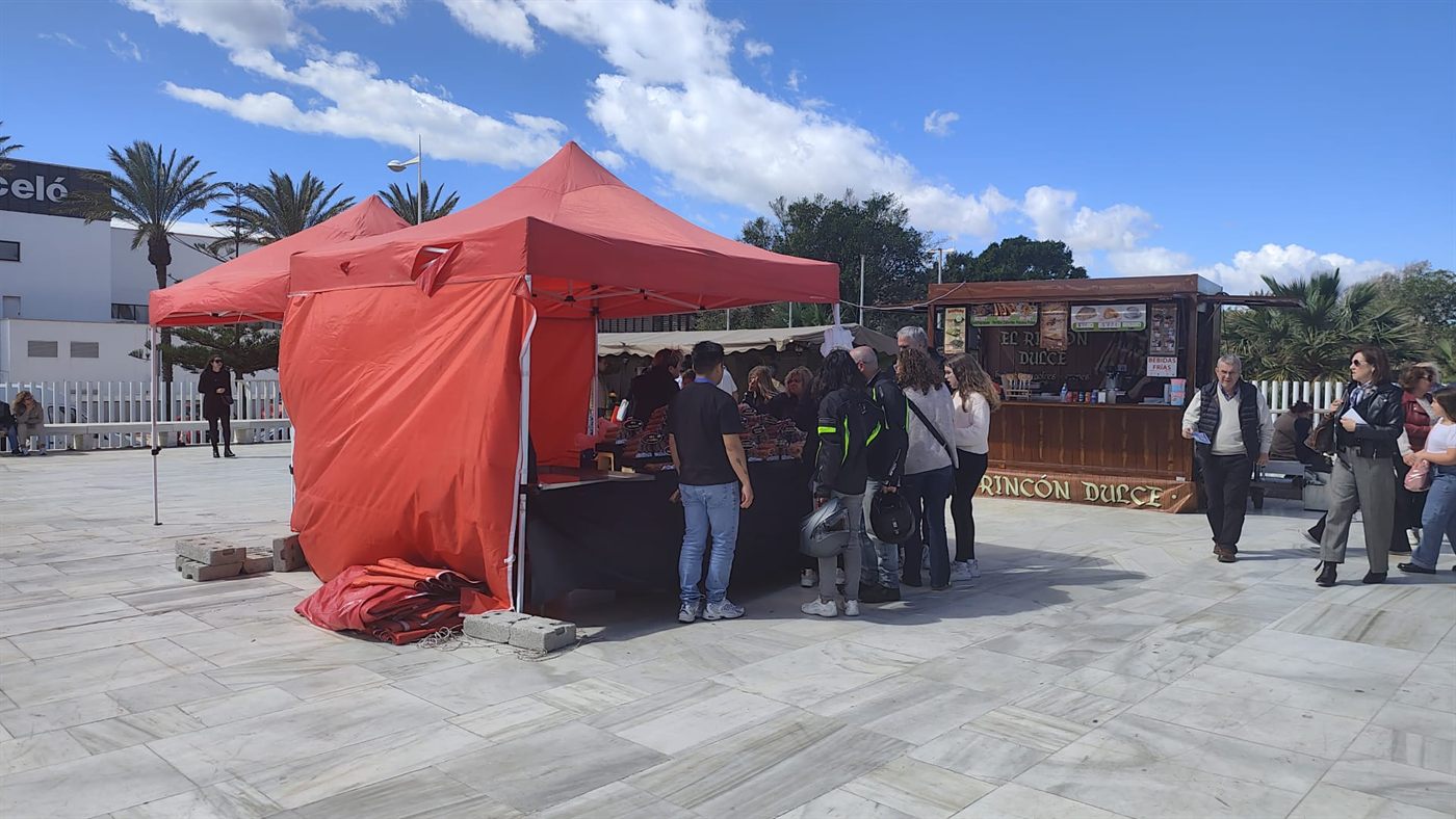Expositor — Feria 12
