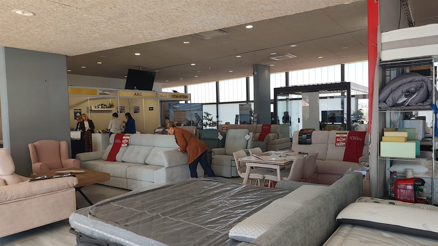 Expositor — Muebles Amate