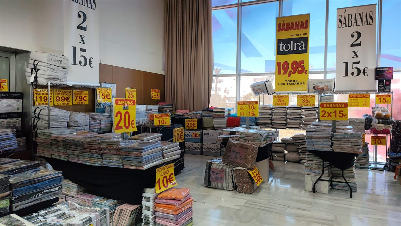 Expositor — Tolra Ropa De Hogar