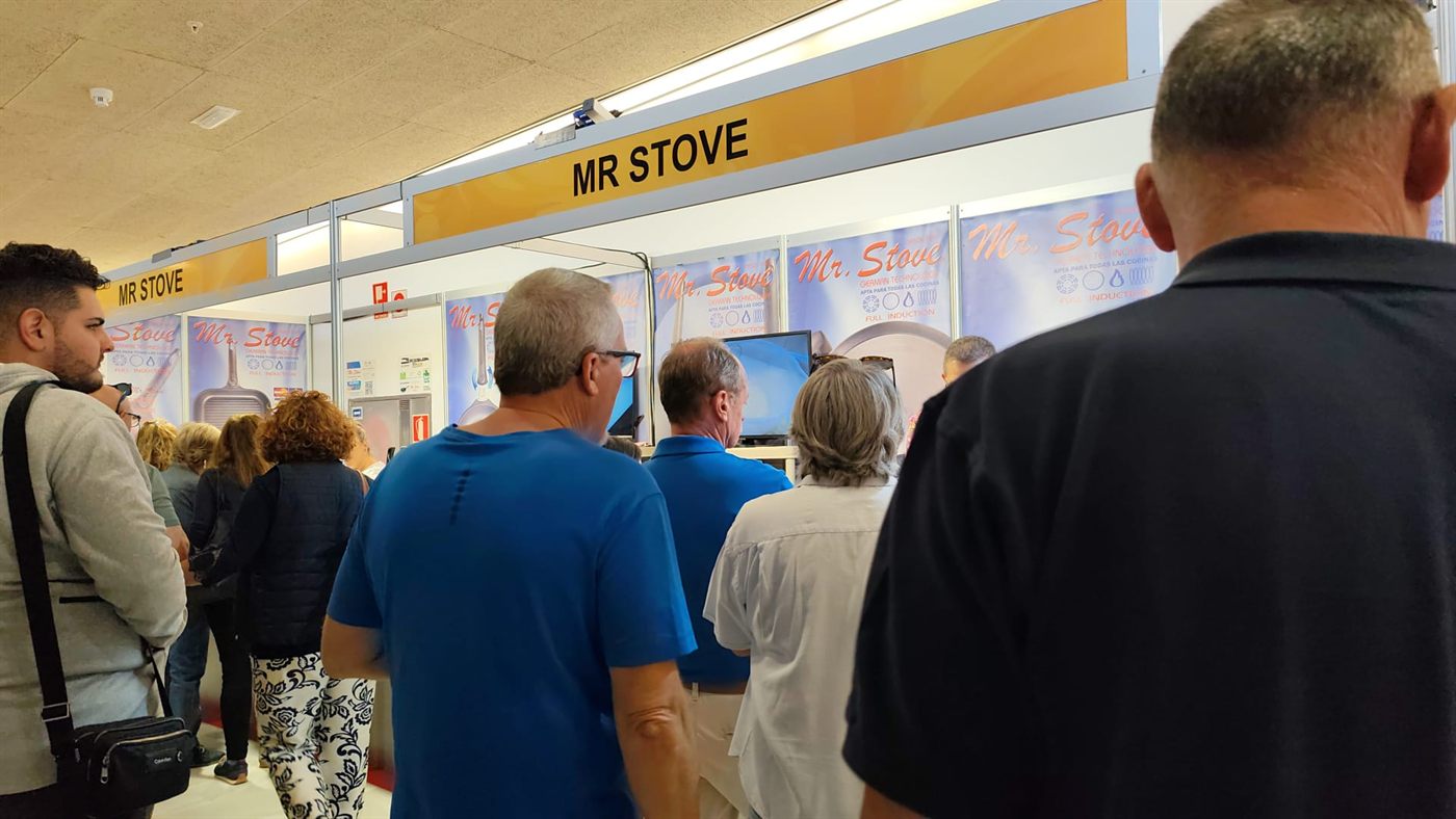 Stand — Mr Store